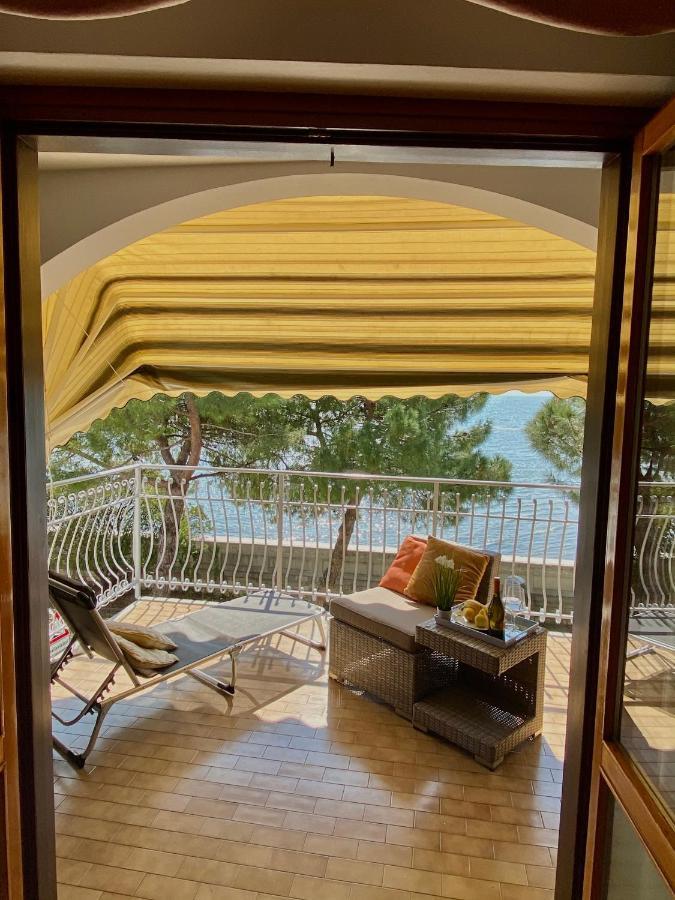 Apartment Mit Meerblick Am Strand Costa Azzura غرادو المظهر الخارجي الصورة
