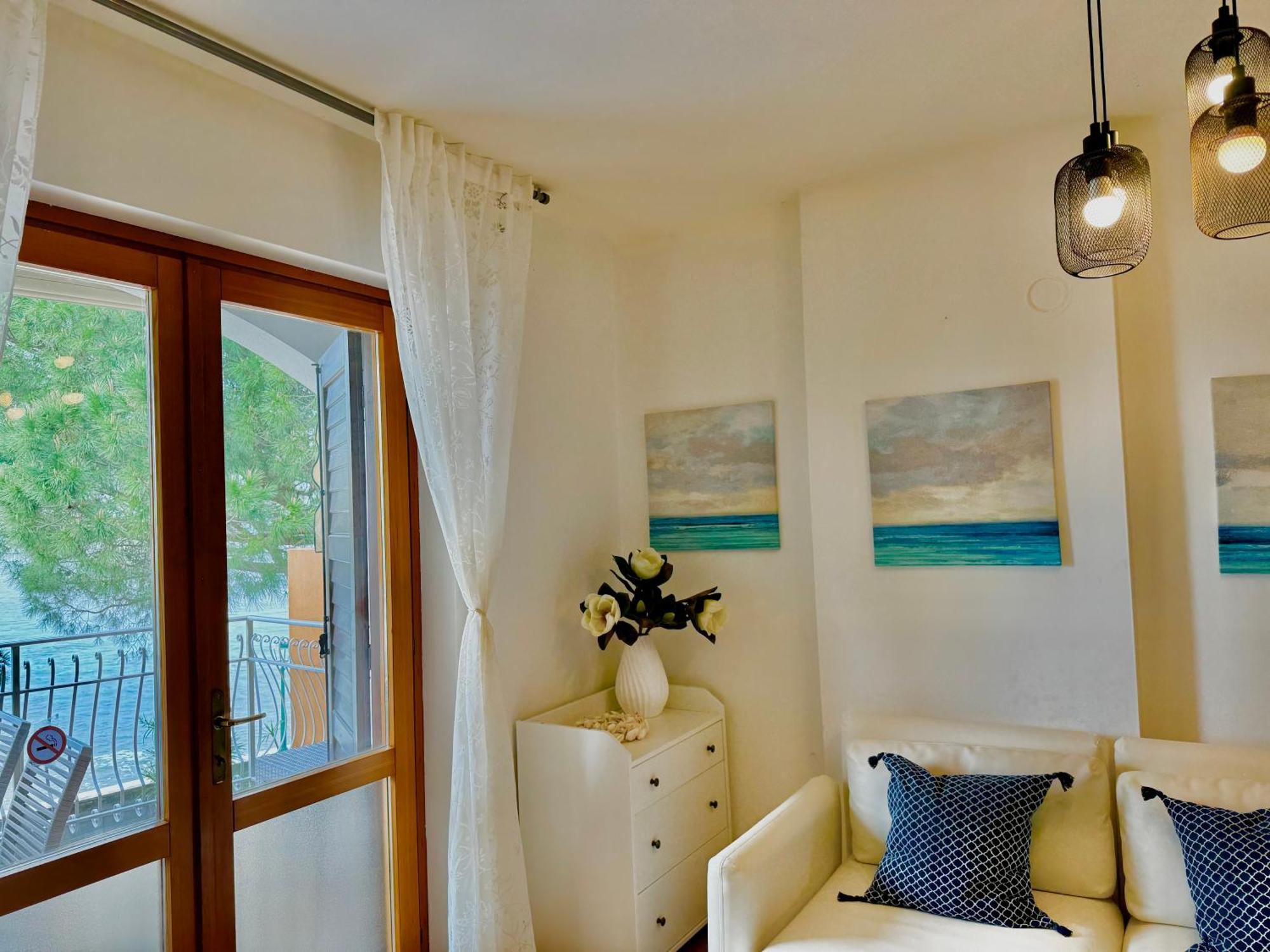 Apartment Mit Meerblick Am Strand Costa Azzura غرادو المظهر الخارجي الصورة