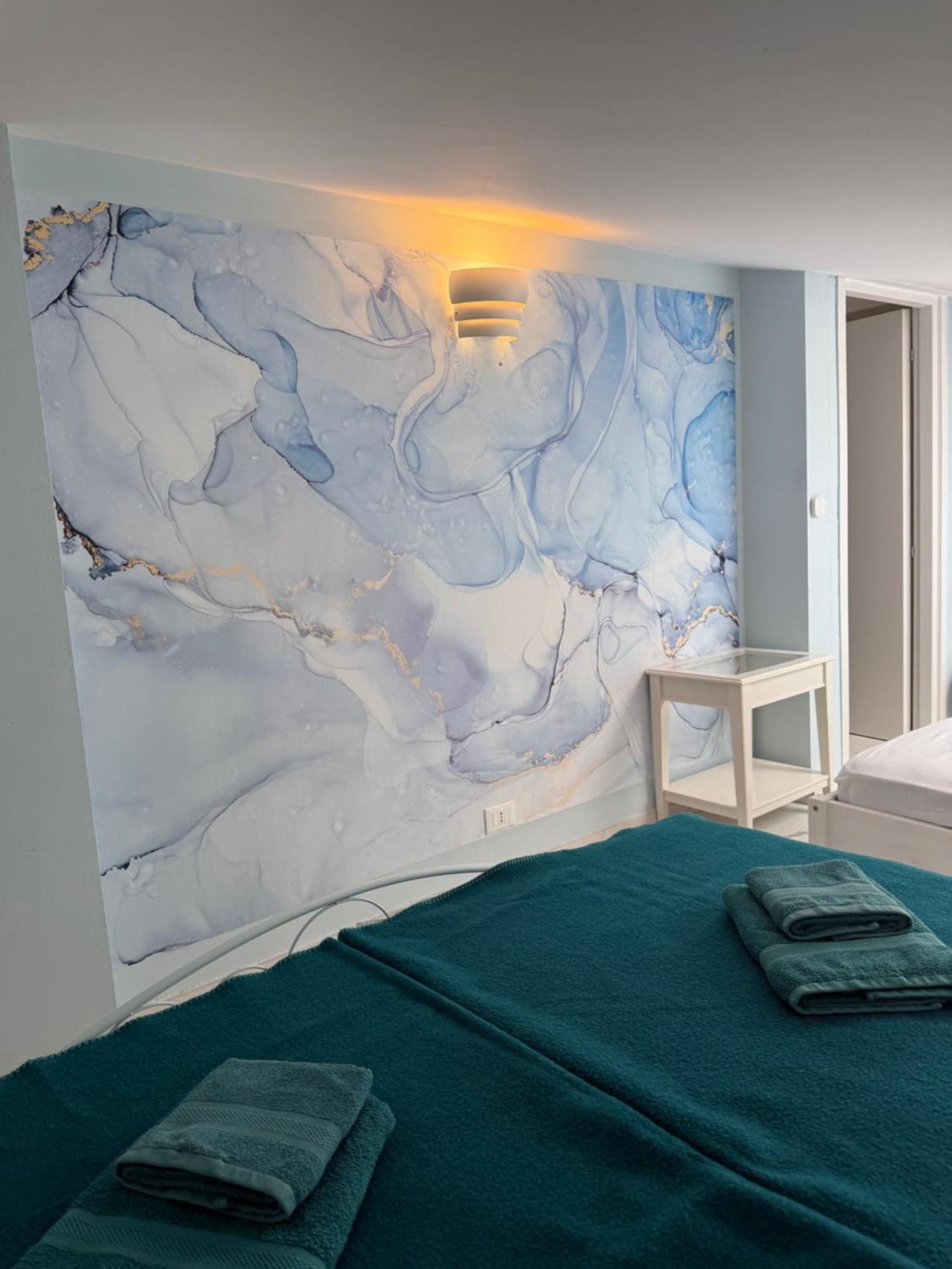 Apartment Mit Meerblick Am Strand Costa Azzura غرادو المظهر الخارجي الصورة
